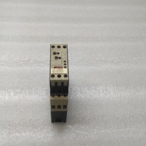 TELEMECANIQUE RE4 TP13BU TIME DELAY RELAY 09972 110-240V/24V/42-48V 0.05S-300H