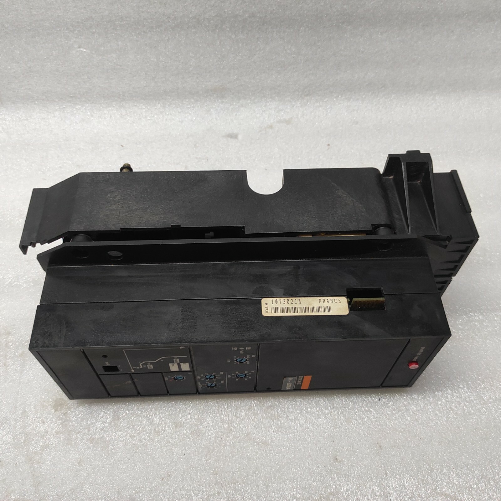 MERLIN GERIN STR38S MASTER PACT FOR CIRCUIT BREAKER 3200A - Image 5