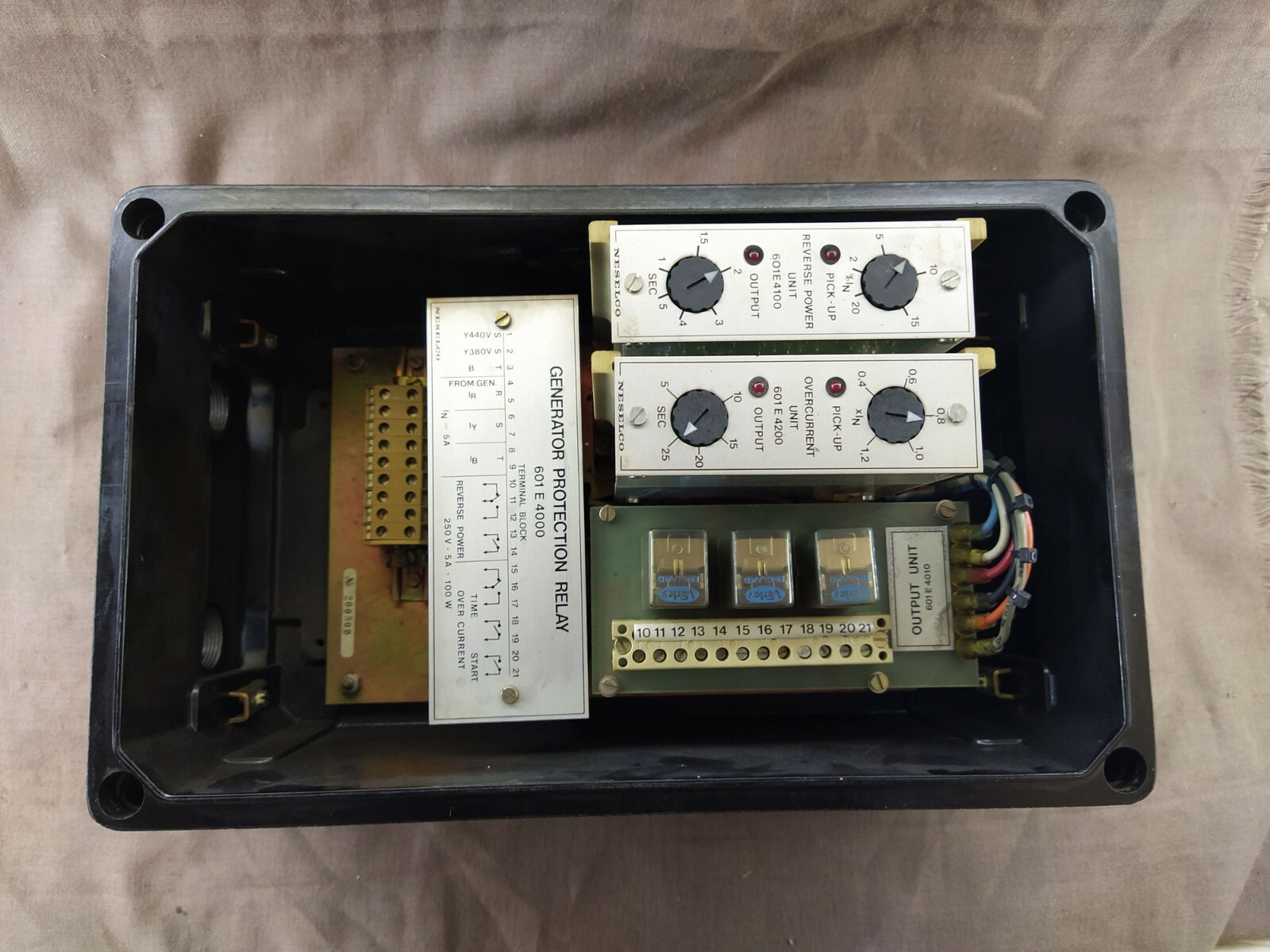 Neselco 601 E 4000 Generator Protection Relay 601E4000 - Image 3