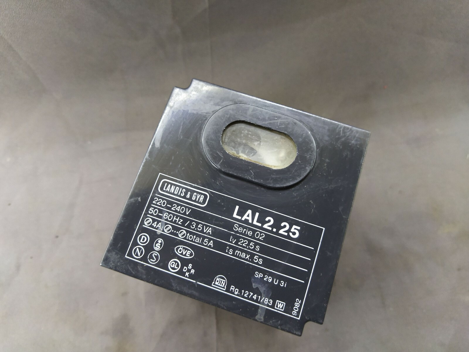 Landis & Gyr LAL 2.25 Burner Control 220-240 VAC LAL2.25 - Image 2