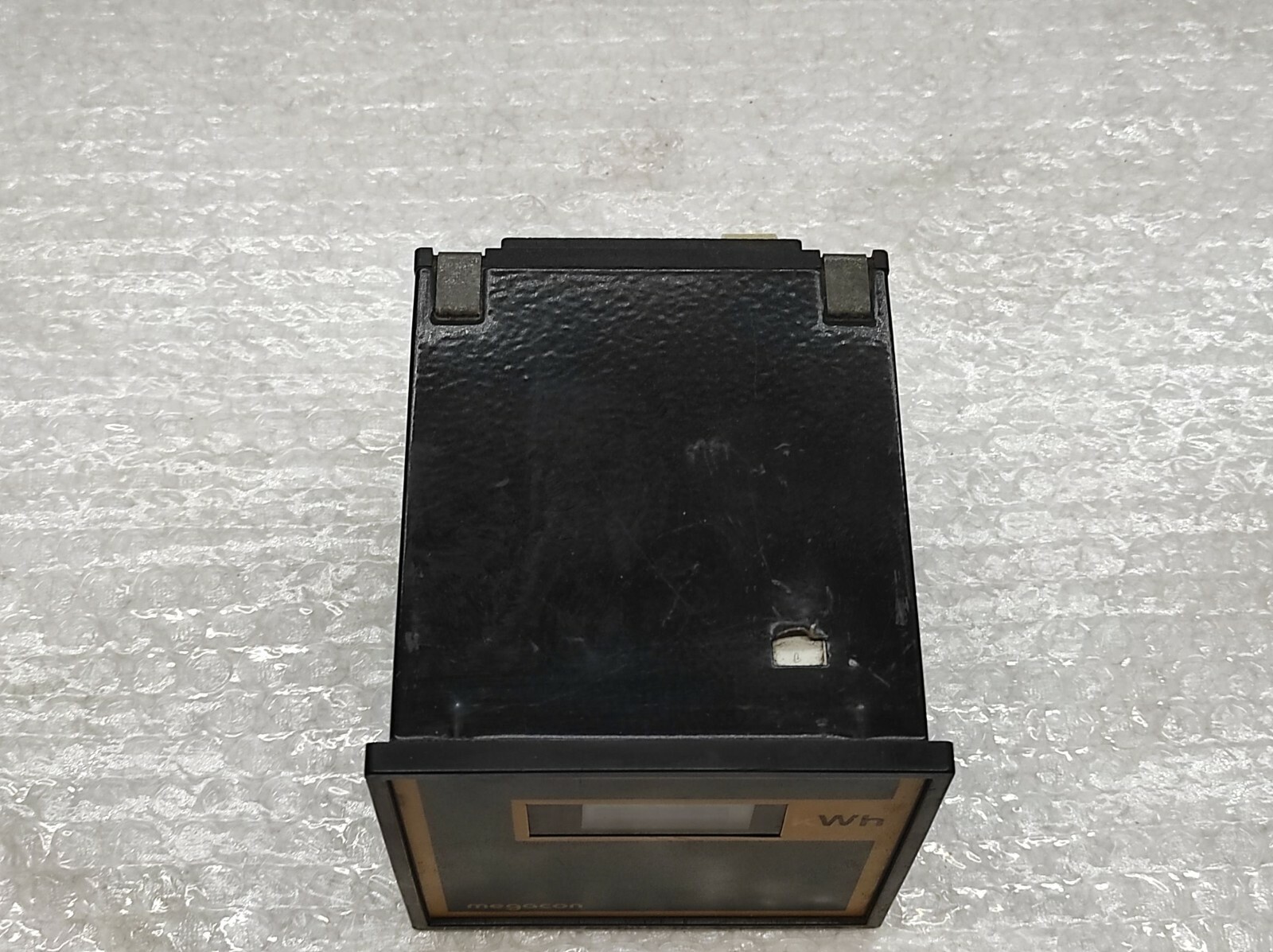 MEGACON MDWH kWh METER 230V - Image 3
