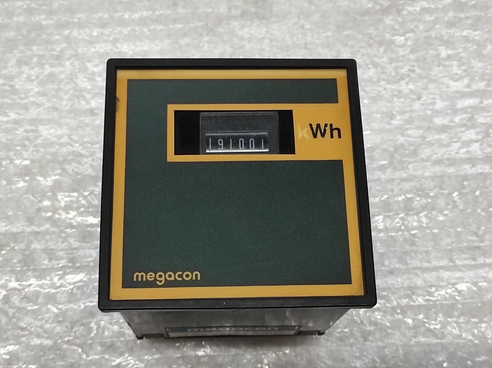 MEGACON MDWH kWh METER 230V - Image 7