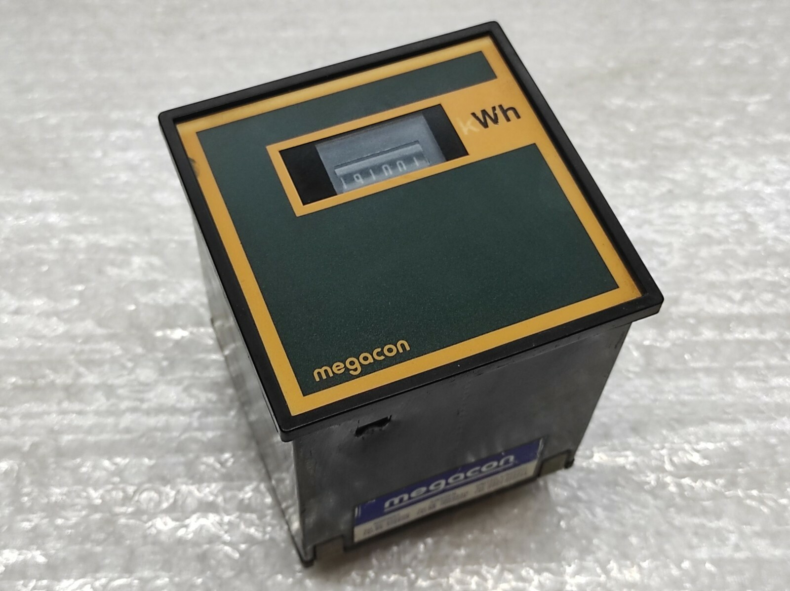 MEGACON MDWH kWh METER 230V - Image 8