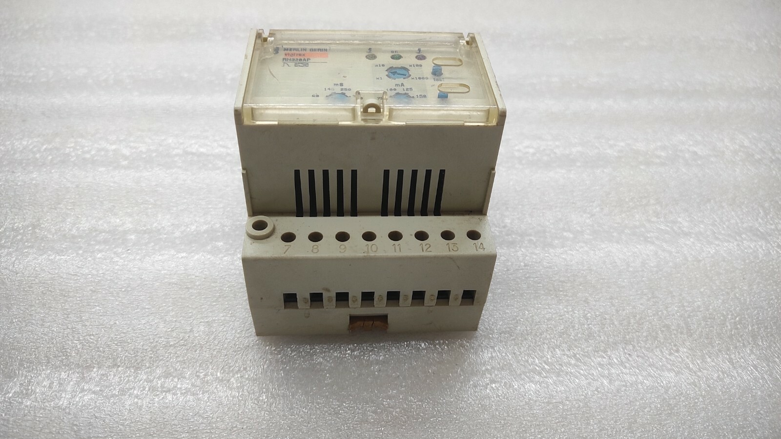 MERLIN GERIN VIGIREX RH328AP RELAY - Image 4