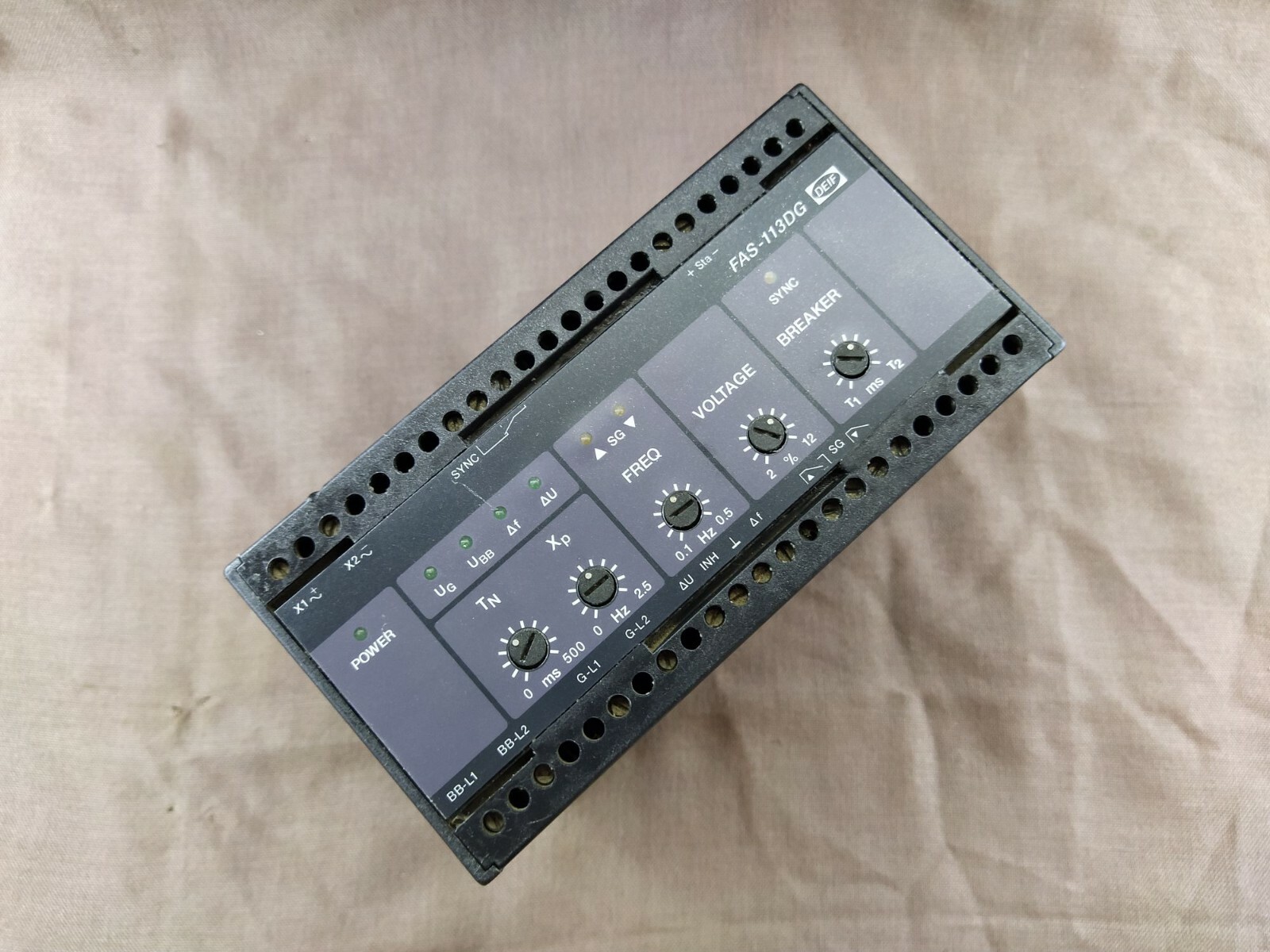 Deif FAS-113DG Synchronisation & Circuit Breaker Closing 100050045.30 FAS1113DG - Image 2