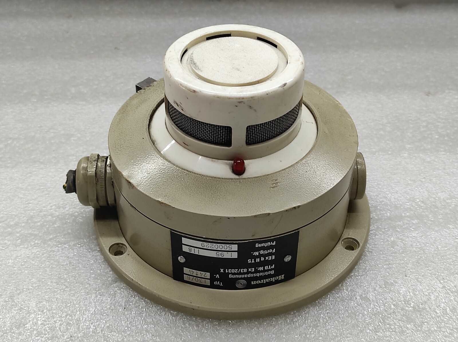 HEKATRON TYPE 130/8 SMOKE SENSOR 24V - Image 2