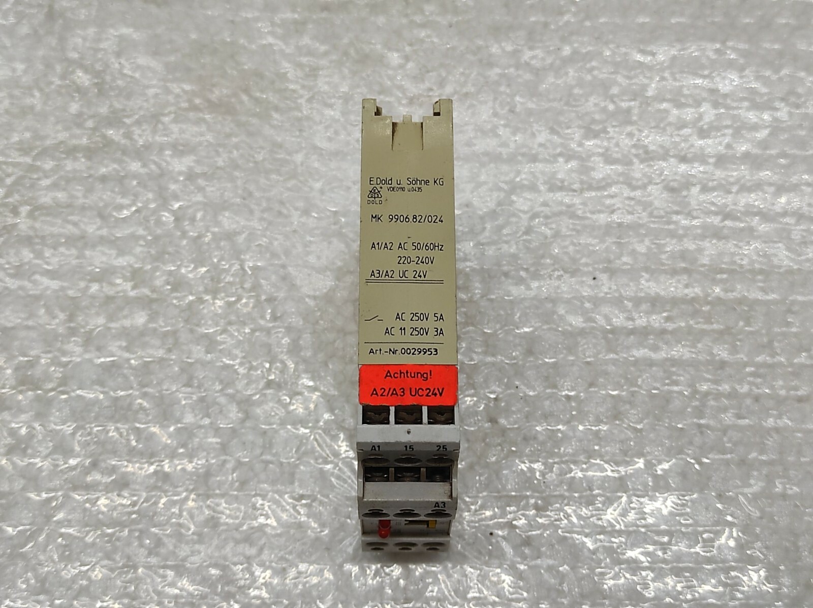 Dold MK 9906.82/024 Time Control Relay 220-240V AC/24V AC-DC MK9906.82/024 - Image 2