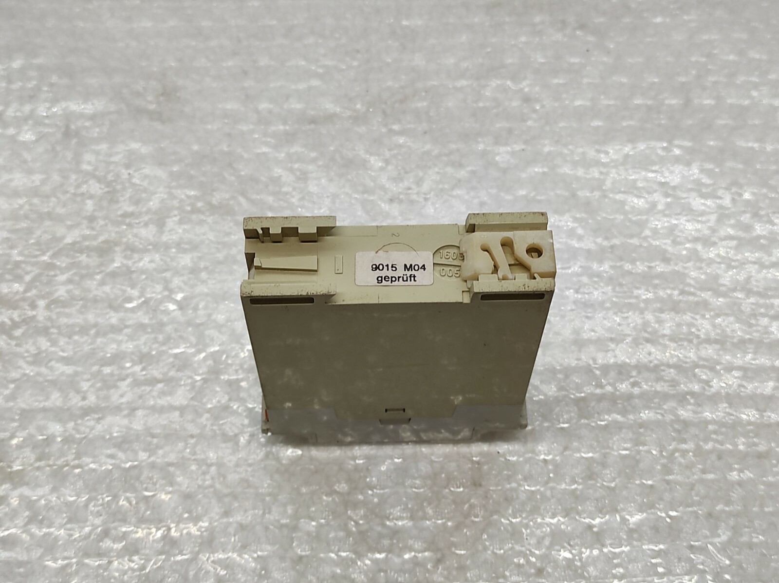 Dold MK 9906.82/024 Time Control Relay 220-240V AC/24V AC-DC MK9906.82/024 - Image 3