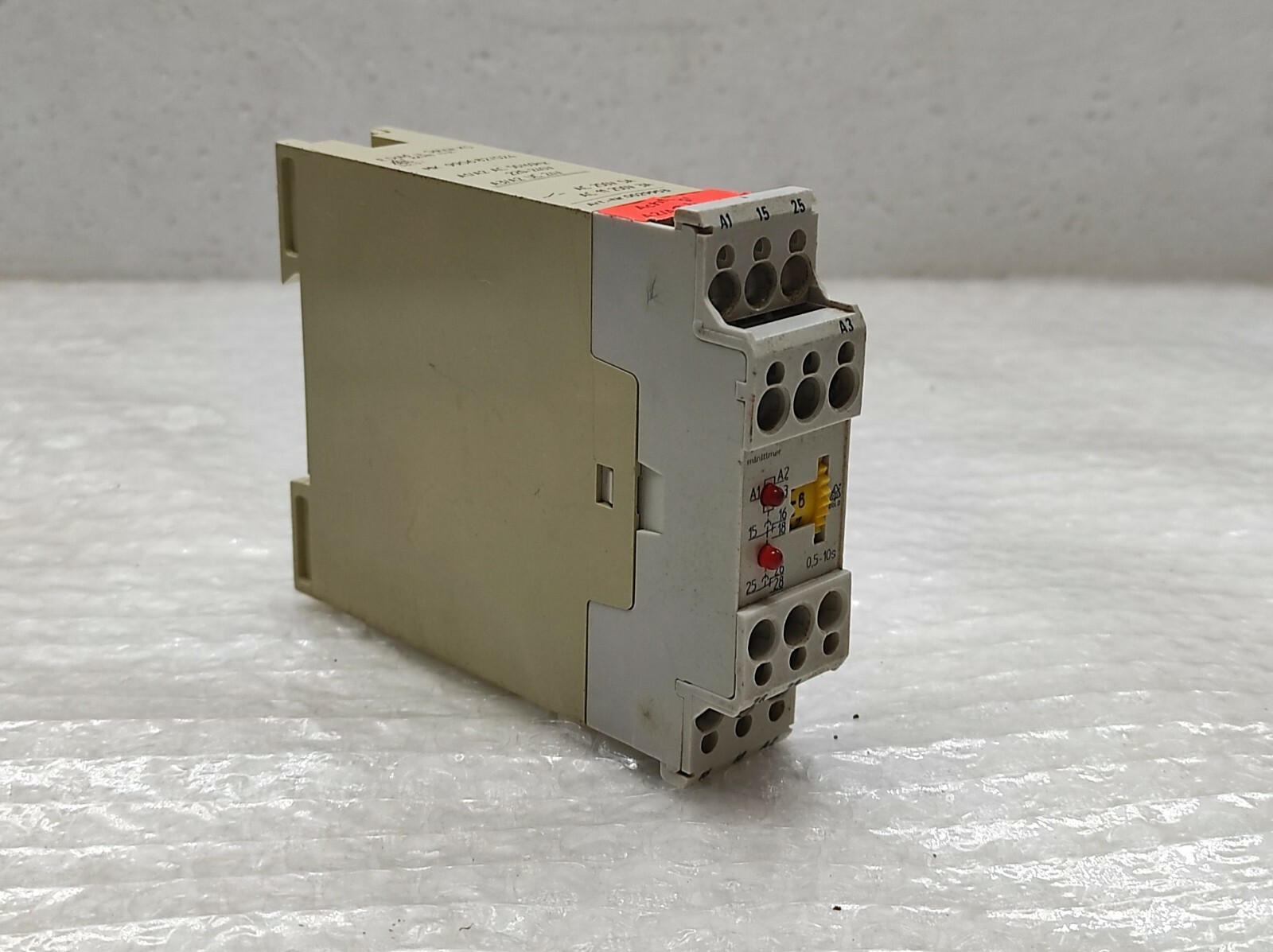 Dold MK 9906.82/024 Time Control Relay 220-240V AC/24V AC-DC MK9906.82/024 - Image 5