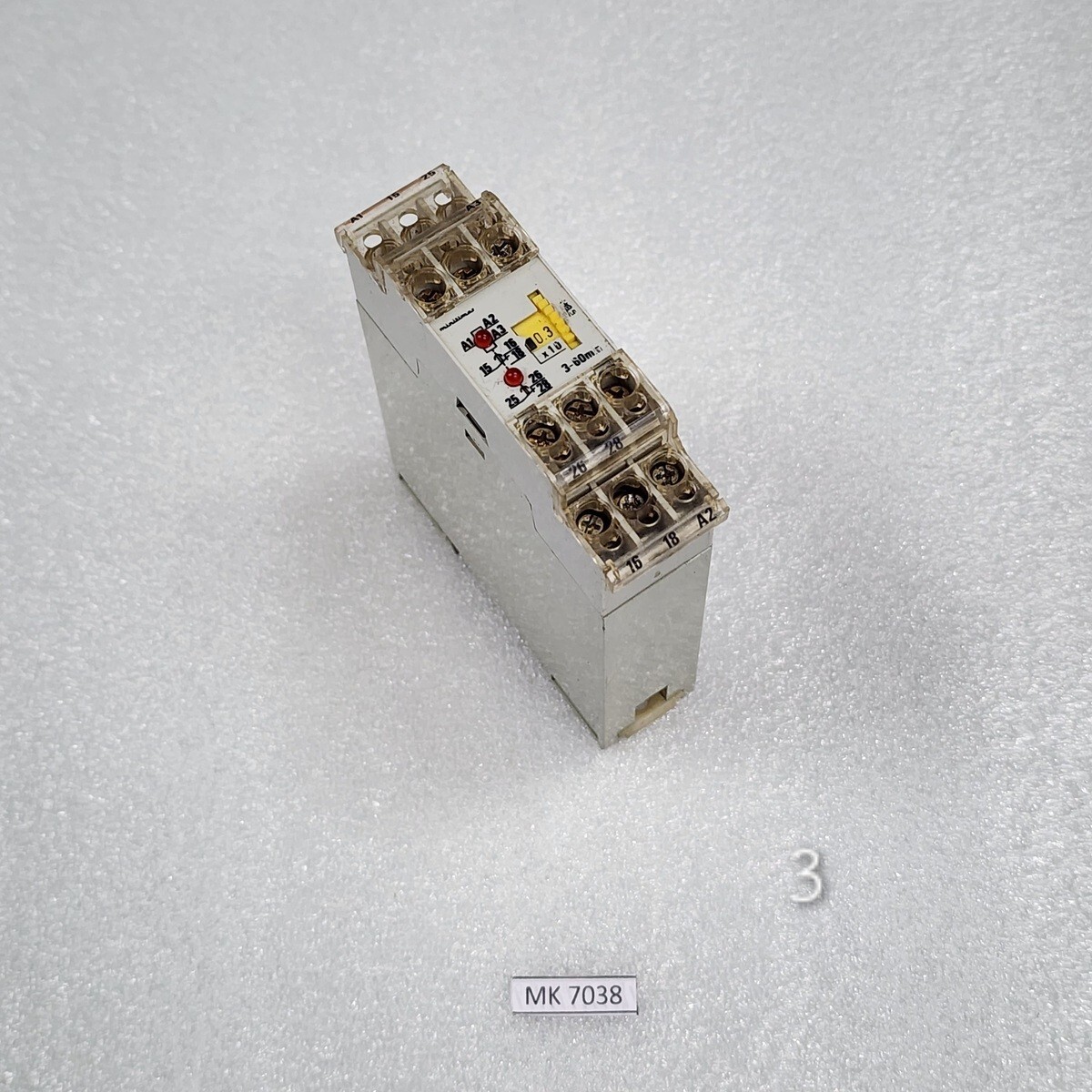 Dold MK 9906.82/024 Time Control Relay 220-240V AC/24V AC-DC MK9906.82/024 - Image 15