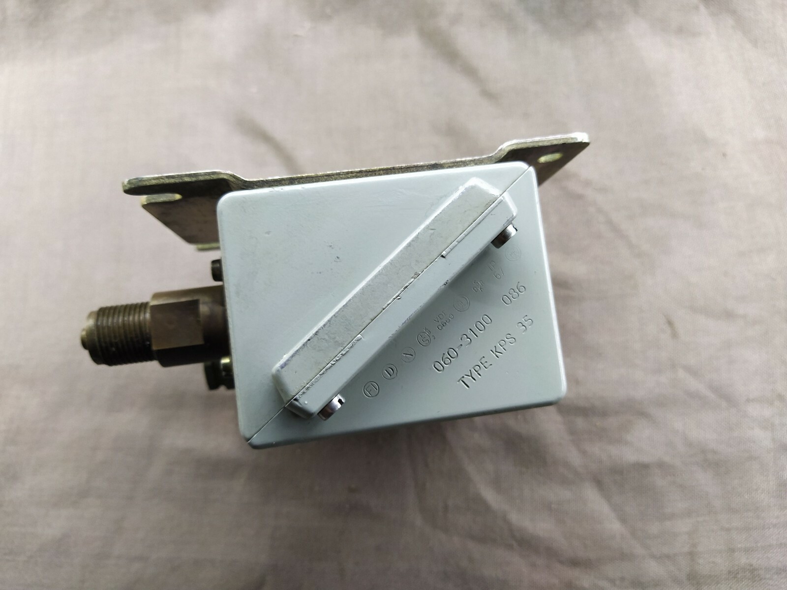 Danfoss KPS 35 060-3100 086 Pressure Switch - Image 4