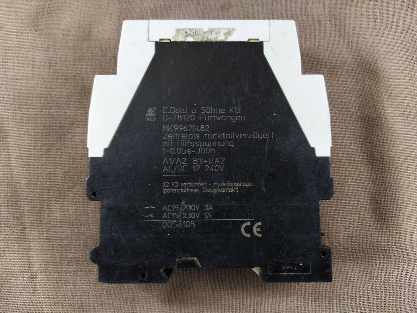 Dold MK9962N.82 Timer 0.05-300h Release Delay 12-240V 0054105 MK9962N82 - Image 4