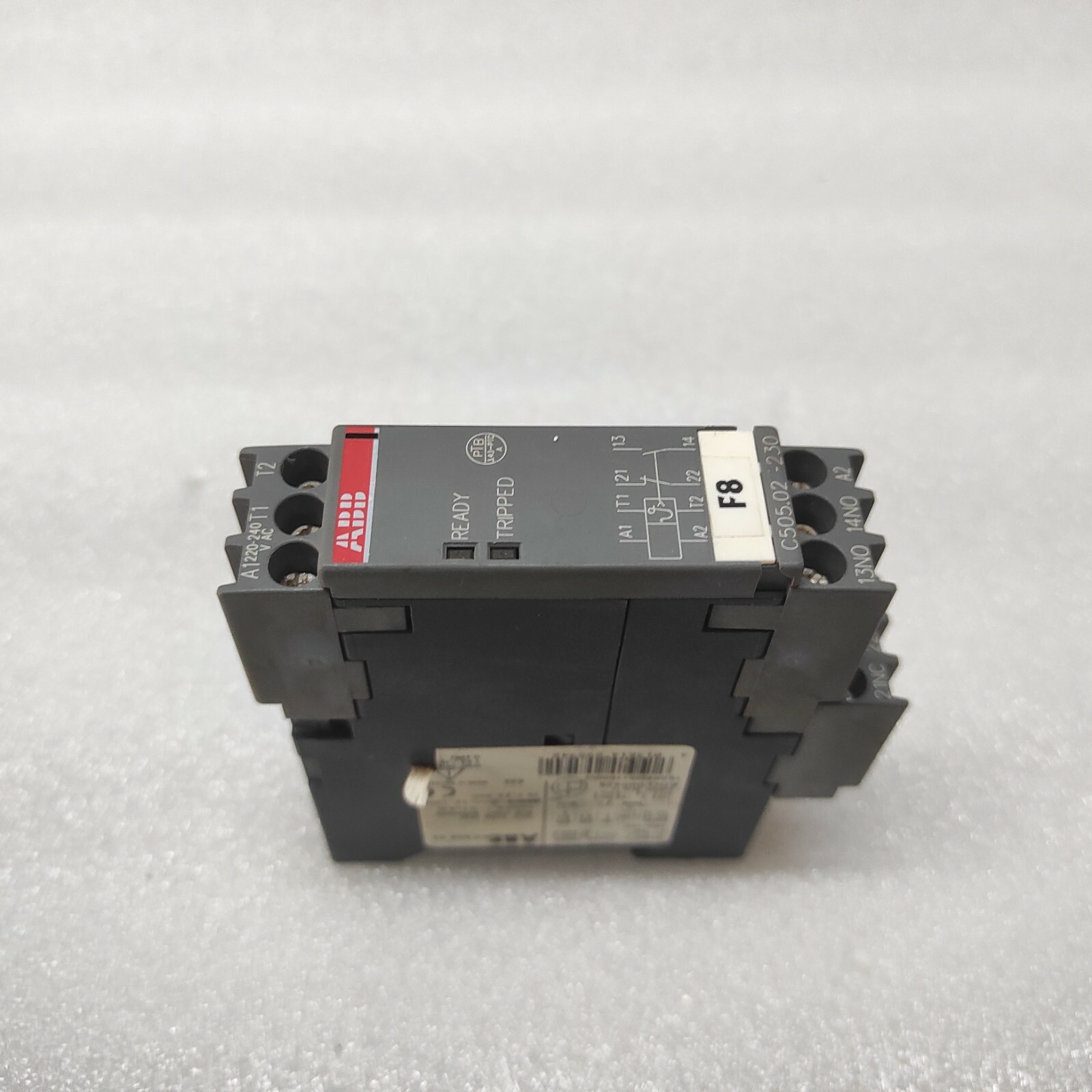 ABB C505.02 THERMISTOR PROTECTION RELAY 1SAR600011R0002 - Image 2