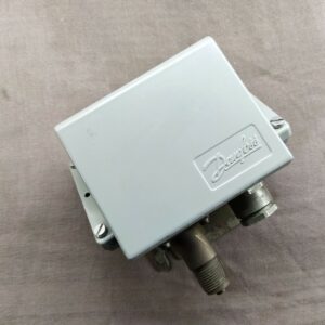 Danfoss KPS 37 060-3101 106 Pressure Switch and Thermostat