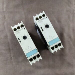 Siemens Simirel 3RP1513-1AP30 On Delay 3RP15131AP30