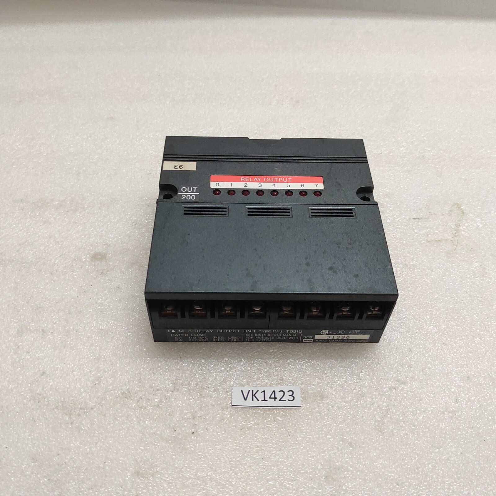 IDEC PFJ-T081U 8-RELAY OUTPUT UNIT - Image 5