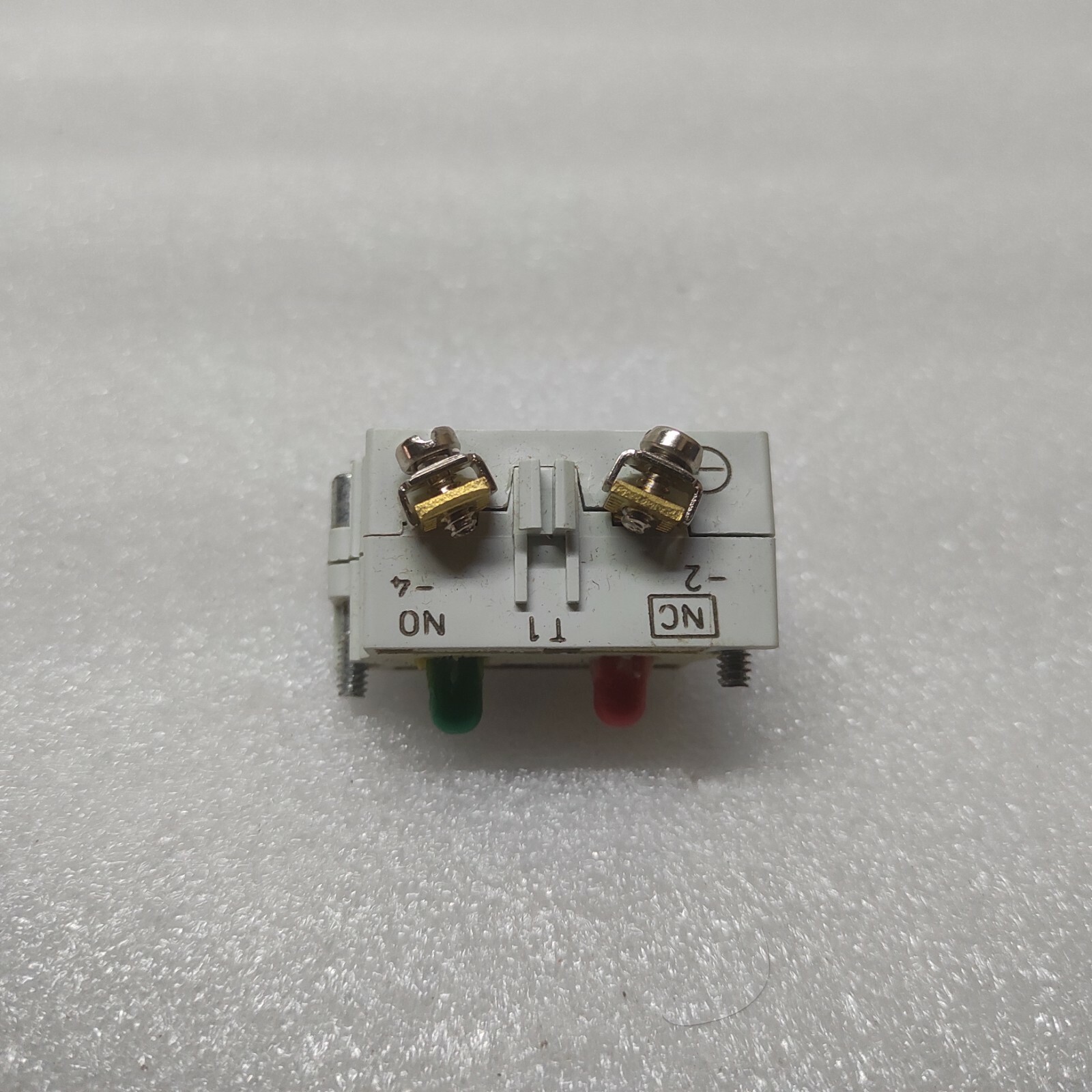 EATON CUTLER HAMMER 10250T1 CONTACT BLOCK - Image 5