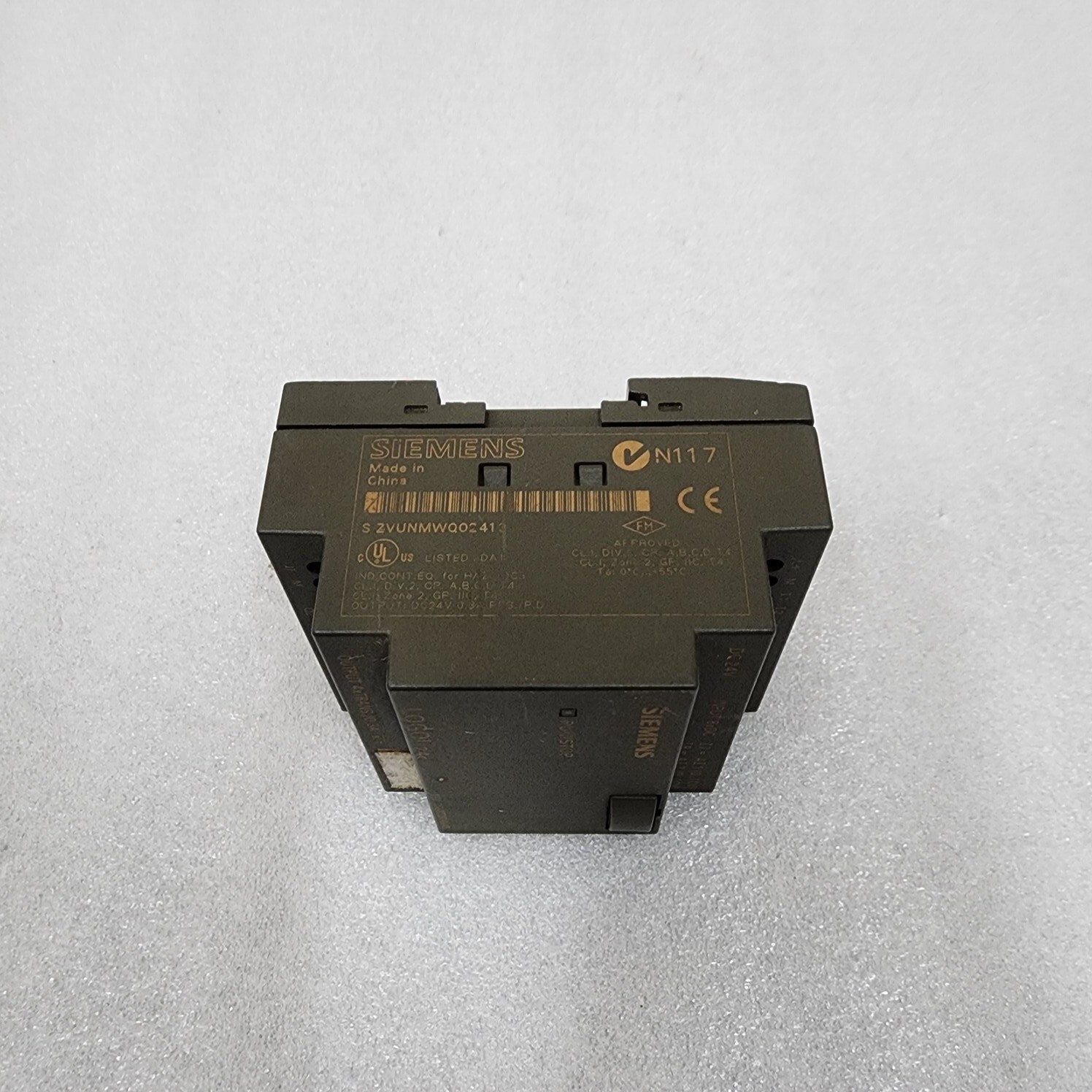 SIEMENS 6ED1 052-2CC00-0BA5 LOGO 240 LOGIC MODULE - Image 3