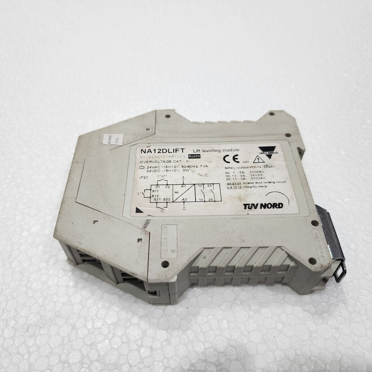 CARLO GAVAZZI NA12DLIFT LIFT LEVELLING MODULE 24VAC/24VDC - Image 3
