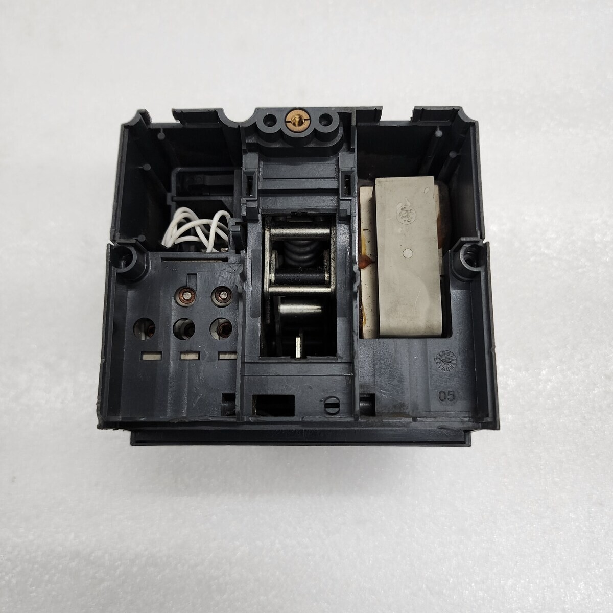 NSX 100B MOTOR OPERATOR 100A - Image 6
