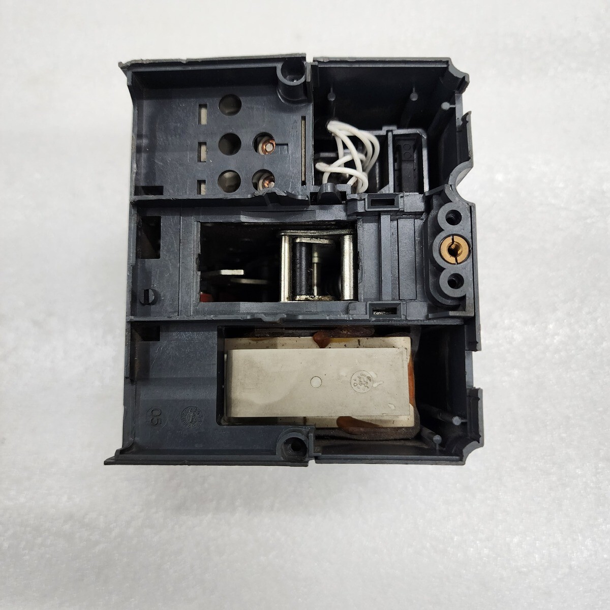 NSX 100B MOTOR OPERATOR 100A - Image 7