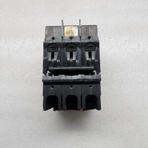 UND LAB INC LR26229 3-POLE CIRCUIT BREAKER 80A