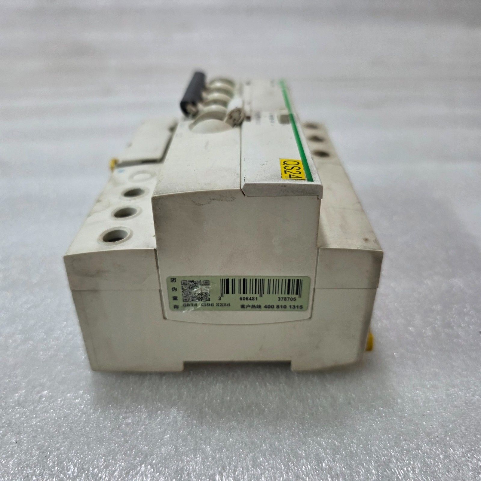 S ELECTRIC IC65N D63A 3P MCB WITH VIGI IC65 ELE 30MA RCD ADD-ON COMBINED UNIT - Image 4