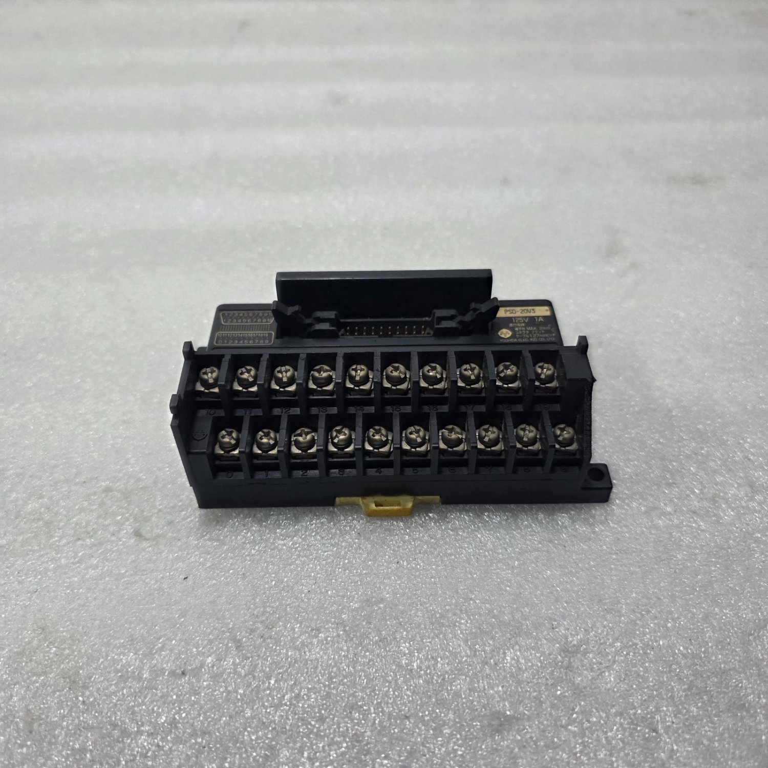 YOSHIDA ELEC PSD-20V3 PLC I/O TERMINAL BLOCK BOARD 20 POINT 125V 1A