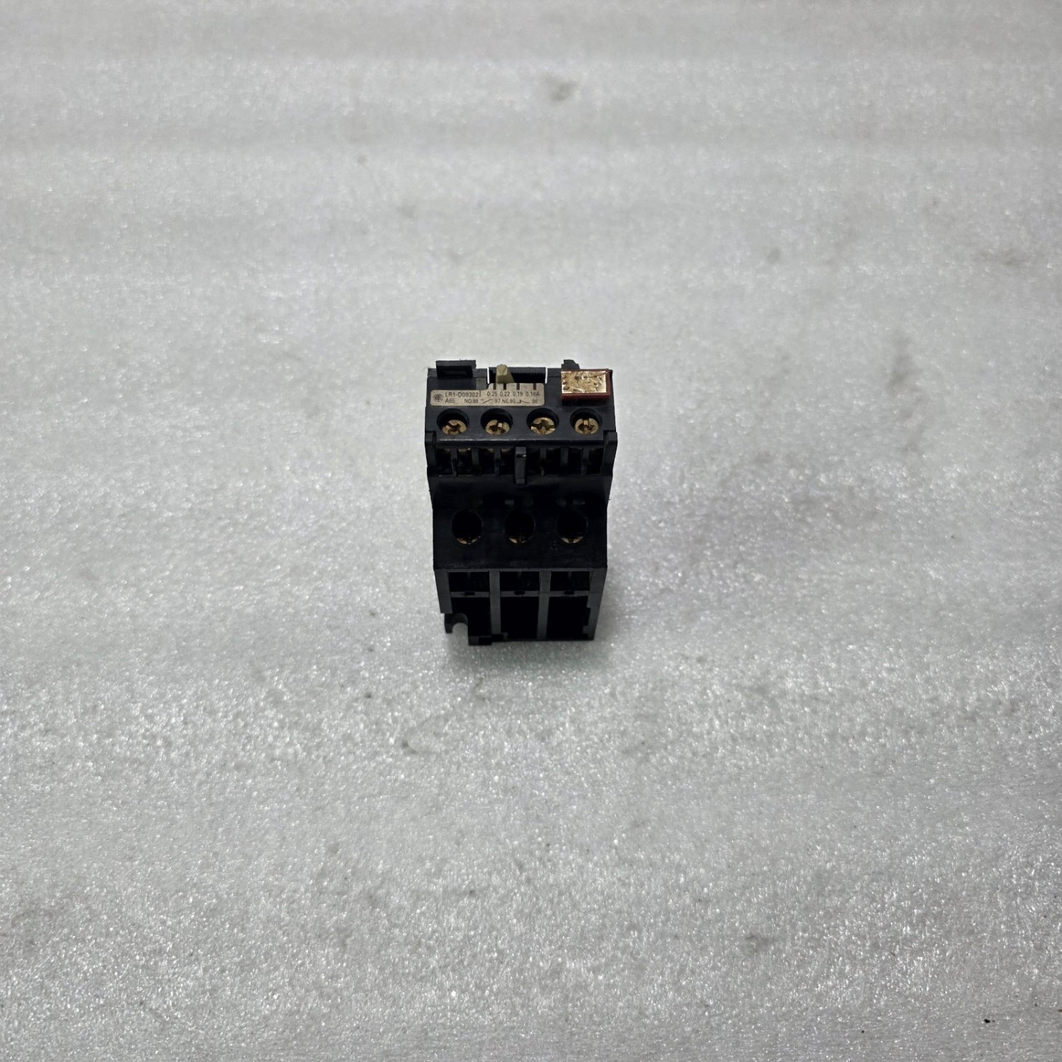 S ELECTRIC / TELEMECANIQUE LR1-D09302 THERMAL OVERLOAD RELAY 3 POLE 0.25-0.16A