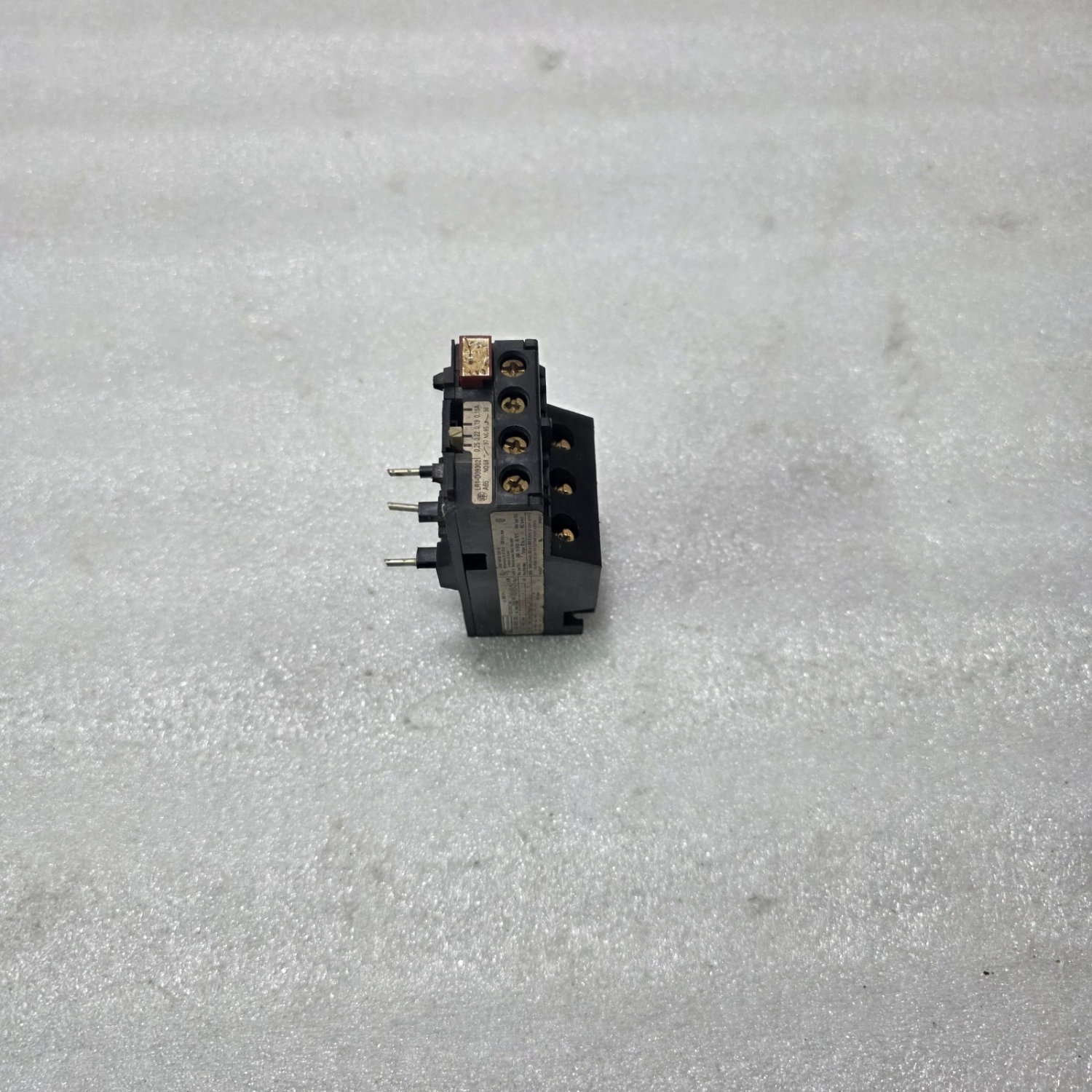 S ELECTRIC / TELEMECANIQUE LR1-D09302 THERMAL OVERLOAD RELAY 3 POLE 0.25-0.16A - Image 2