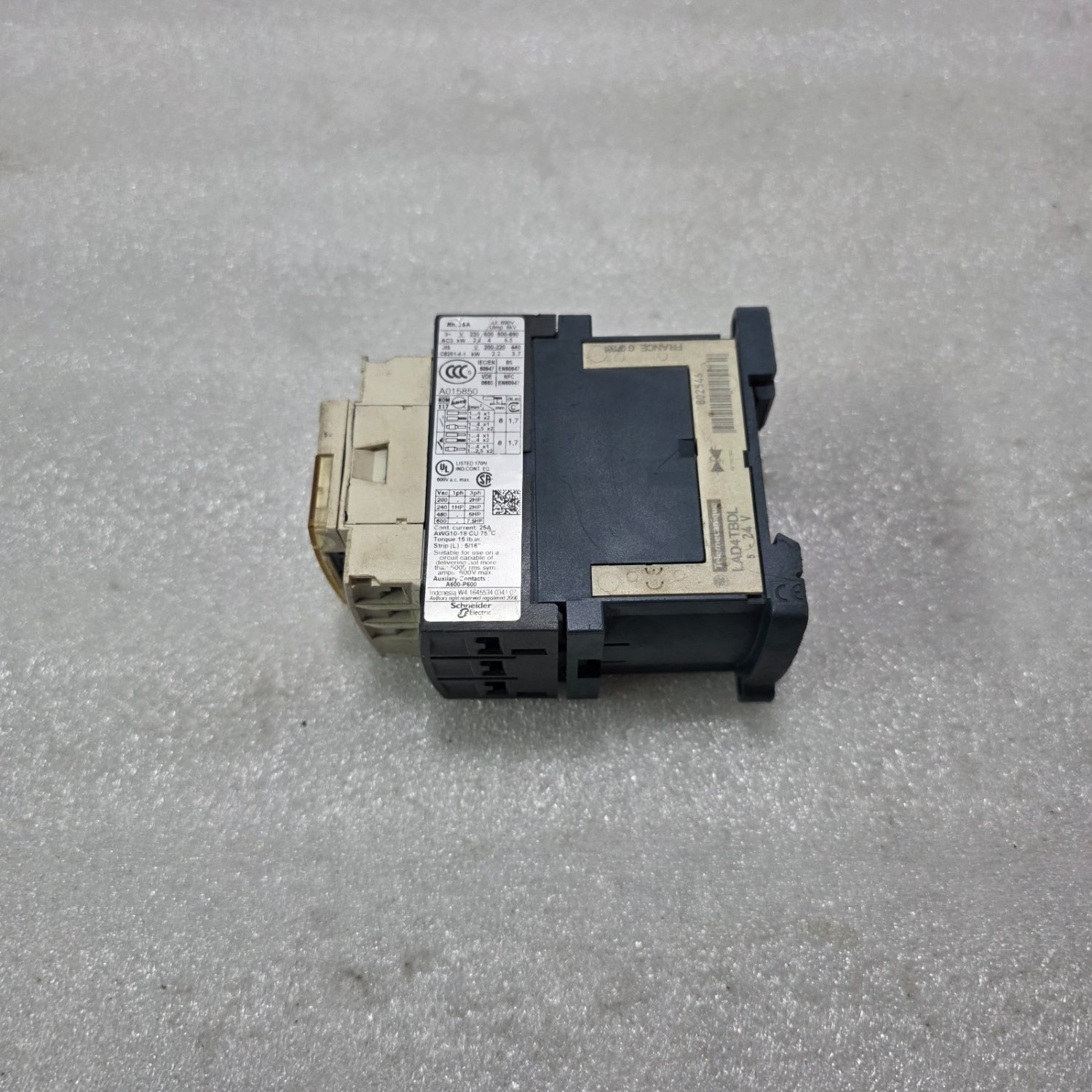 TELEMECANIQUE LC1D09BD CONTACTOR 24V DC COIL 25A 3P 1NO+1NC WITH LAD4TBDL SUPPRE - Image 4