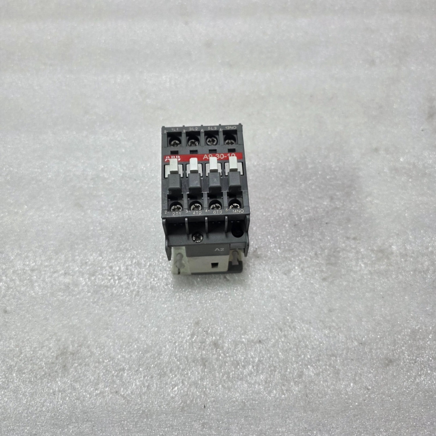 ABB A9-30-10 3 POLE CONTACTOR 9A 24VAC COIL 3NO 1NO AUX IEC 60947-4-1