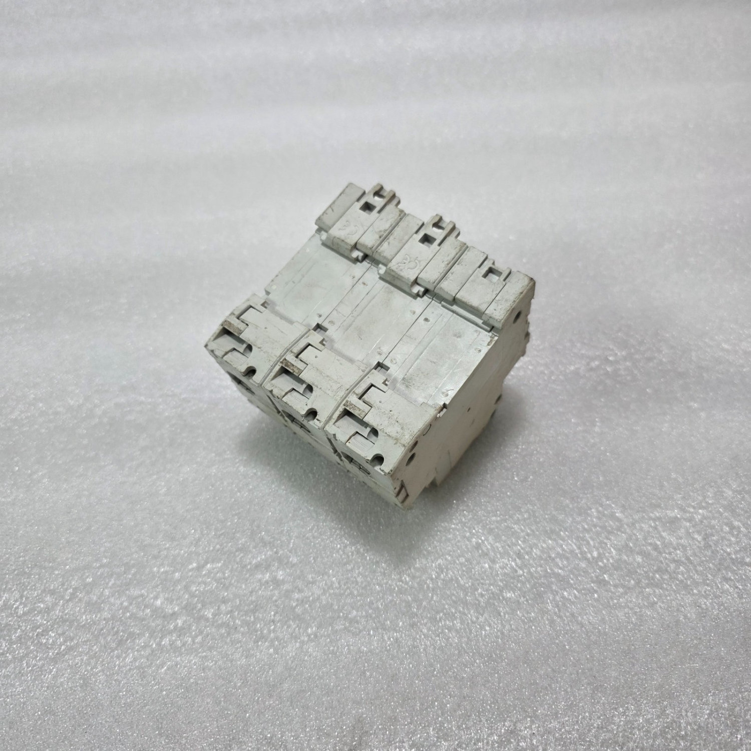 MERLIN GERIN | C120N C80 | MCB MINIATURE CIRCUIT BREAKER | 3-POLE | 415V | 80A C - Image 4