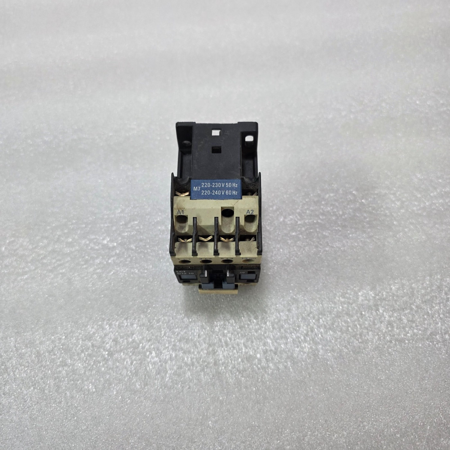 TELEMECANIQUE | CONTACTOR | LC1 D12 10 - Image 4