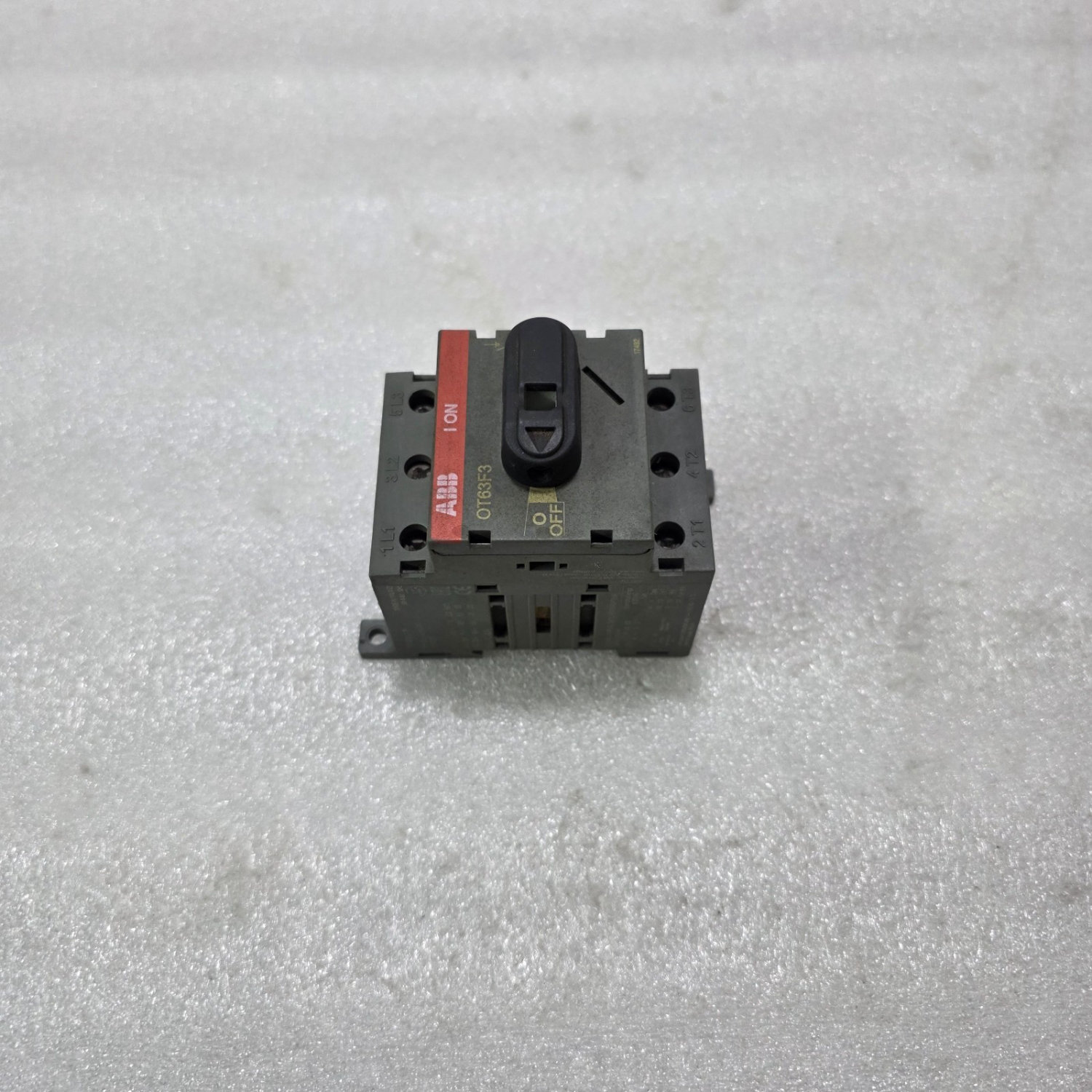 ABB | GENERAL PURPOSE SWITCH / LOAD DISCONNECTOR | OT63F3 - Image 2