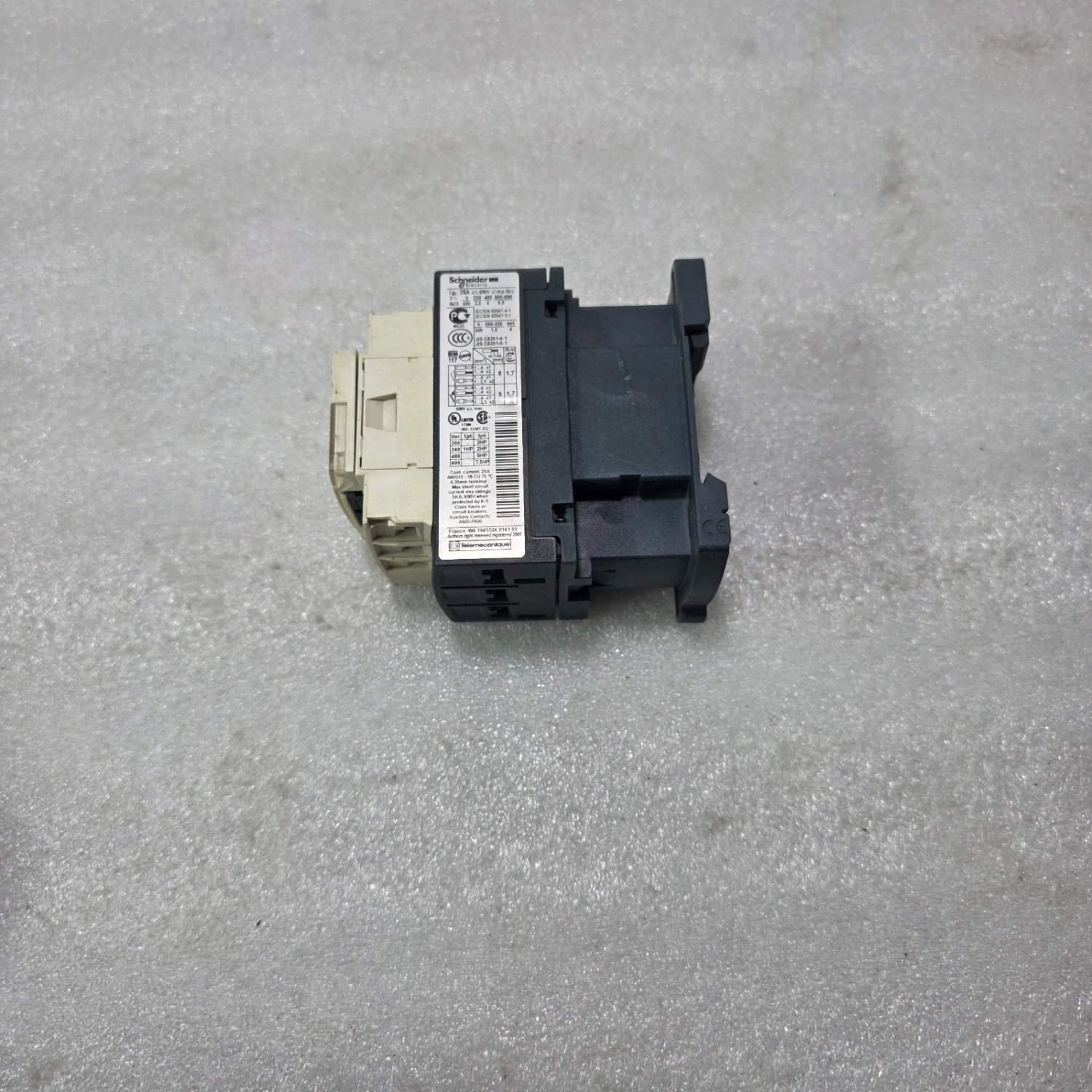 S ELECTRIC LC1D09 3 POLE CONTACTOR 9A 1NO 1NC AUX 220V TESYS D IEC 60947-4-1 - Image 3