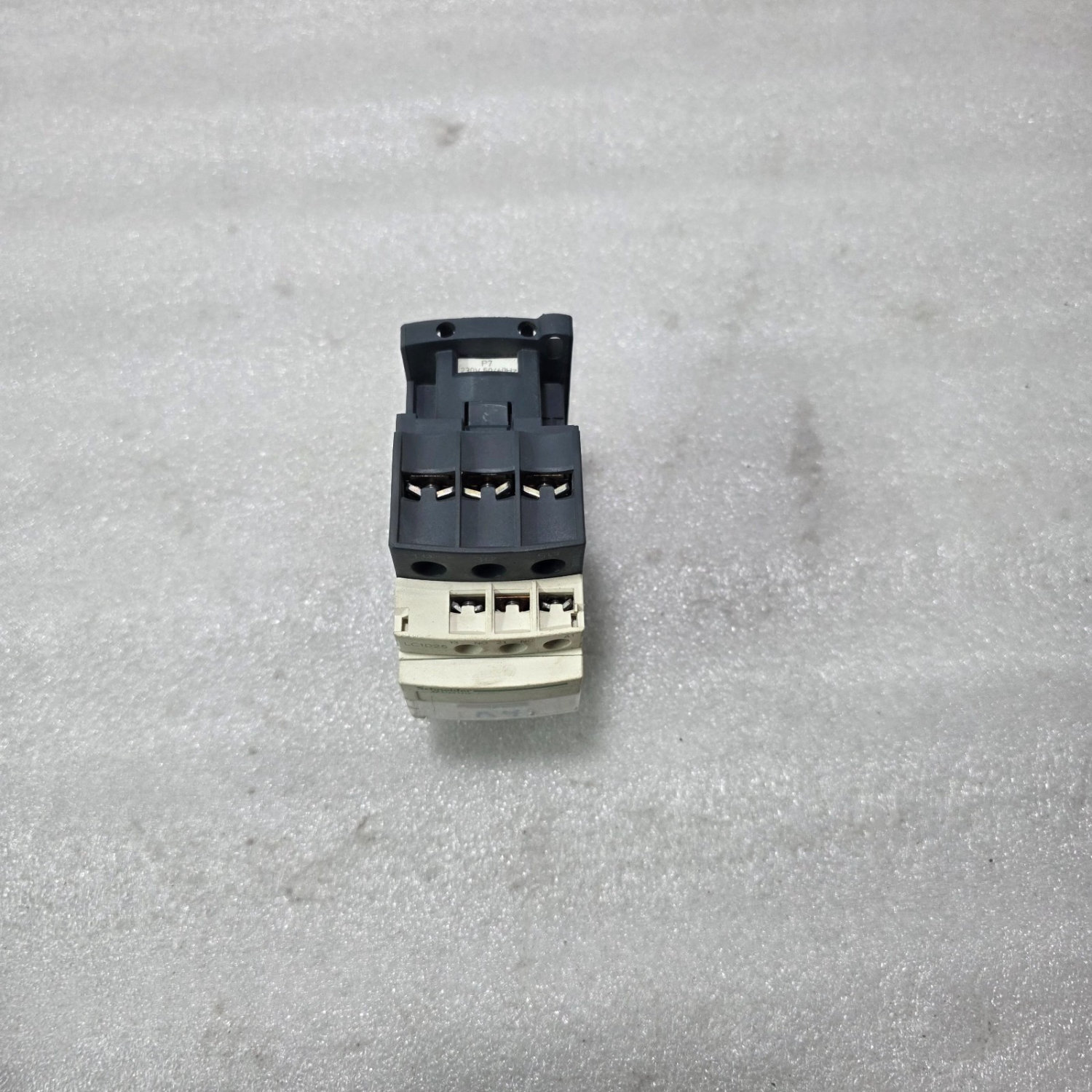 S ELECTRIC LC1D25 3 POLE AC CONTACTOR WITH 1NO + 1NC AUXILIARY CONTACTS 230V AC - Image 5