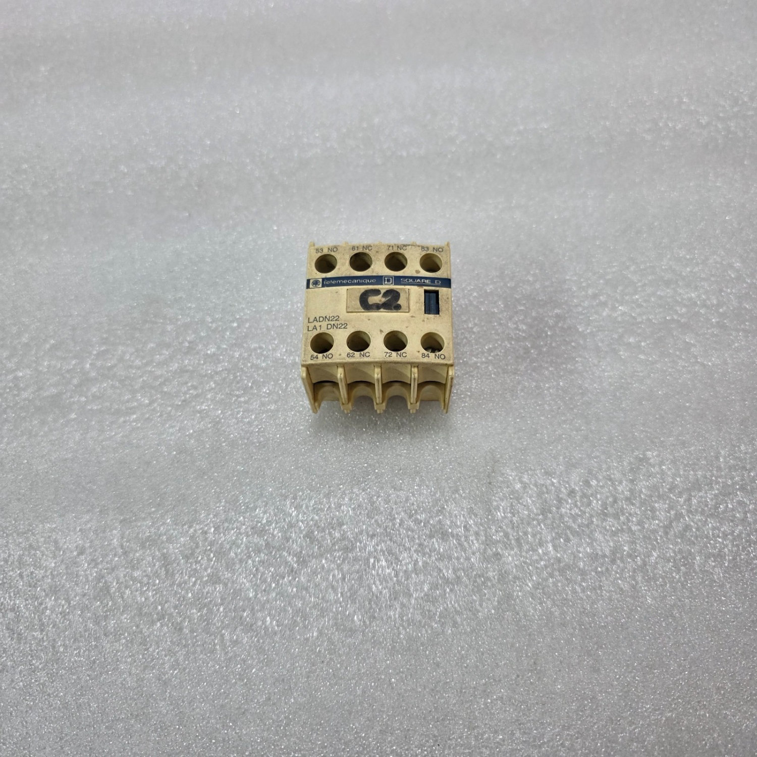 TELEMECANIQUE | LADN22 / LA1DN22 | AUXILIARY CONTACT BLOCK | 2NO + 2NC | 690V |