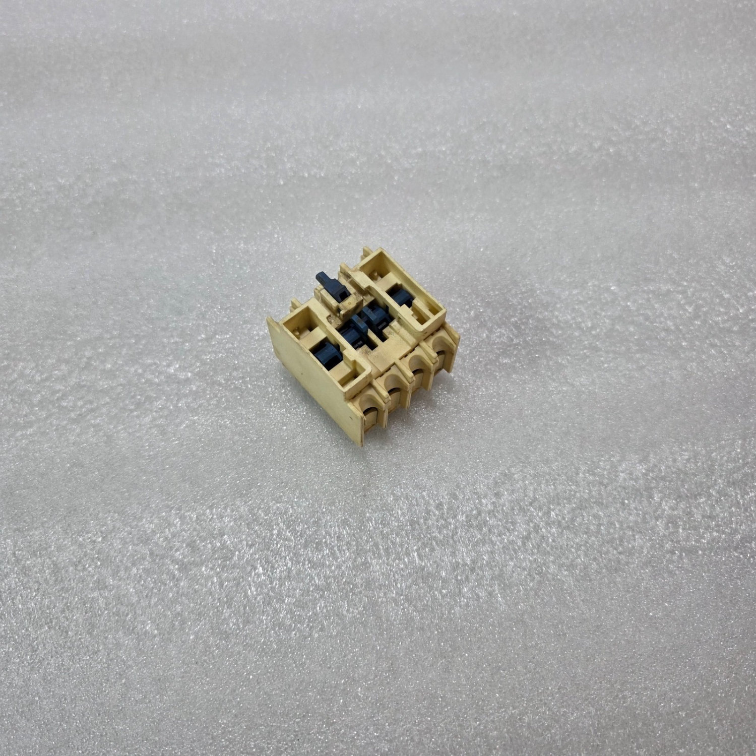 TELEMECANIQUE | LADN22 / LA1DN22 | AUXILIARY CONTACT BLOCK | 2NO + 2NC | 690V | - Image 5