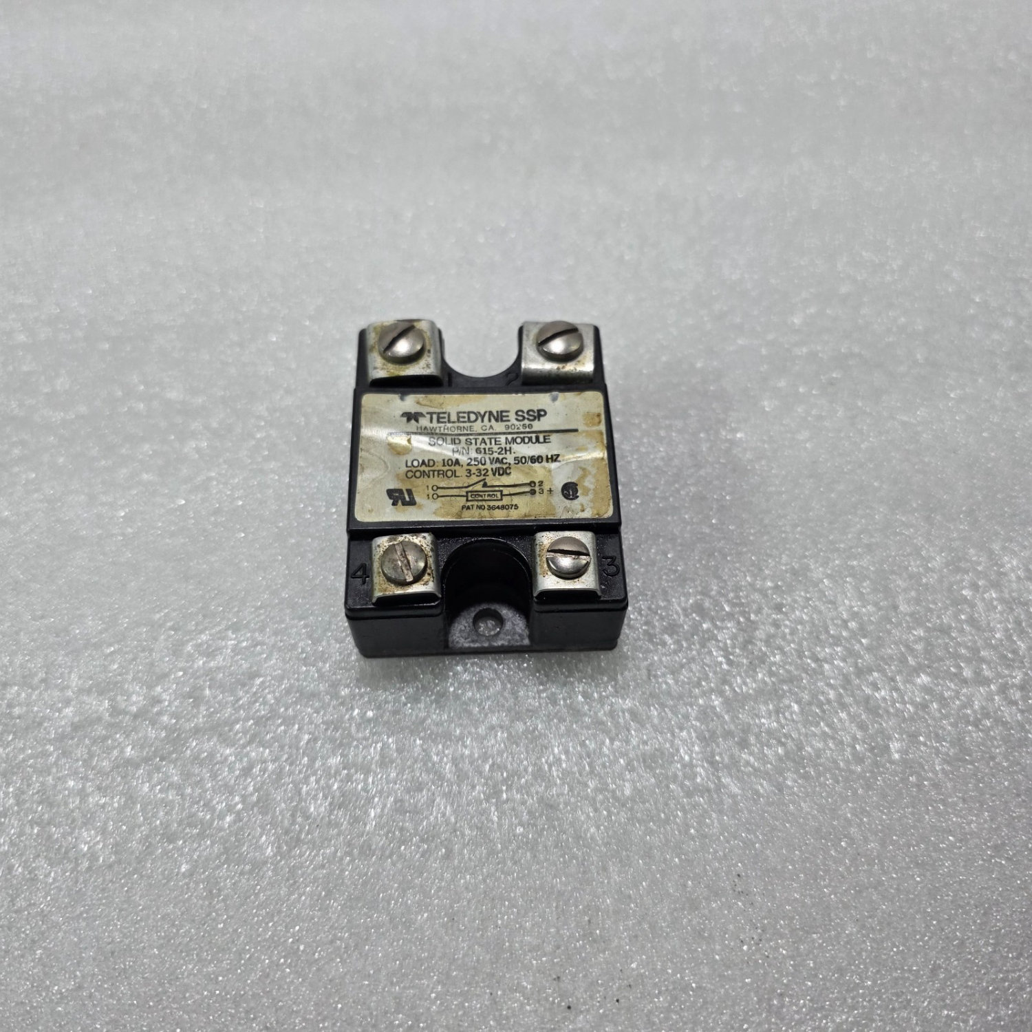 TELEDYNE SSP 615-2H SOLID STATE RELAY 10A 250VAC 3-32VDC CONTROL ZERO CROSSING