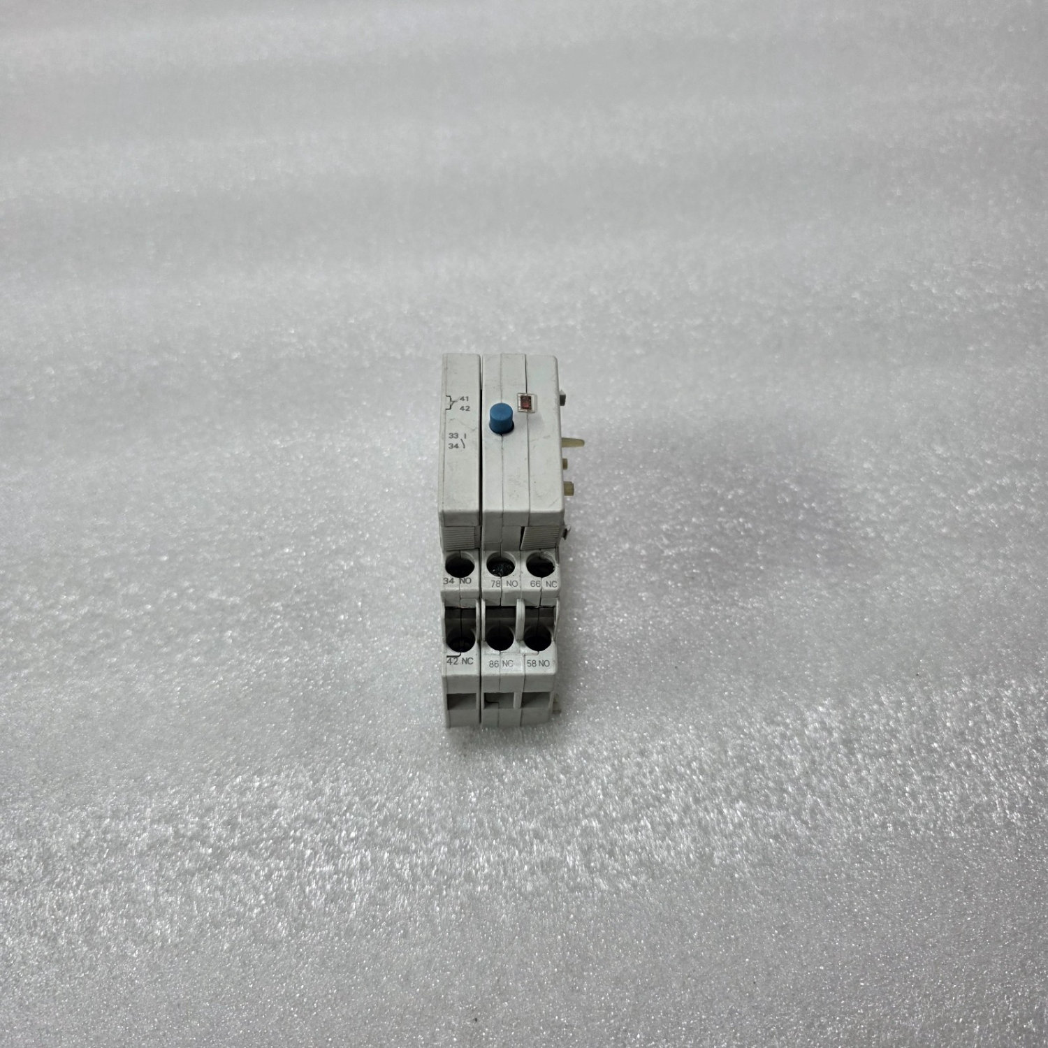 SIEMENS 3RV1901-1A AUXILIARY CONTACT BLOCK 3NO+3NC 690V FOR 3RV1 SERIES