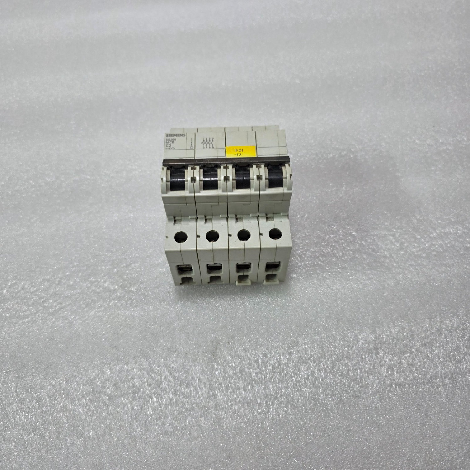 SIEMENS 5SJ6602 4P 2A CURVE C 400V 6KA MCB MINIATURE CIRCUIT BREAKER