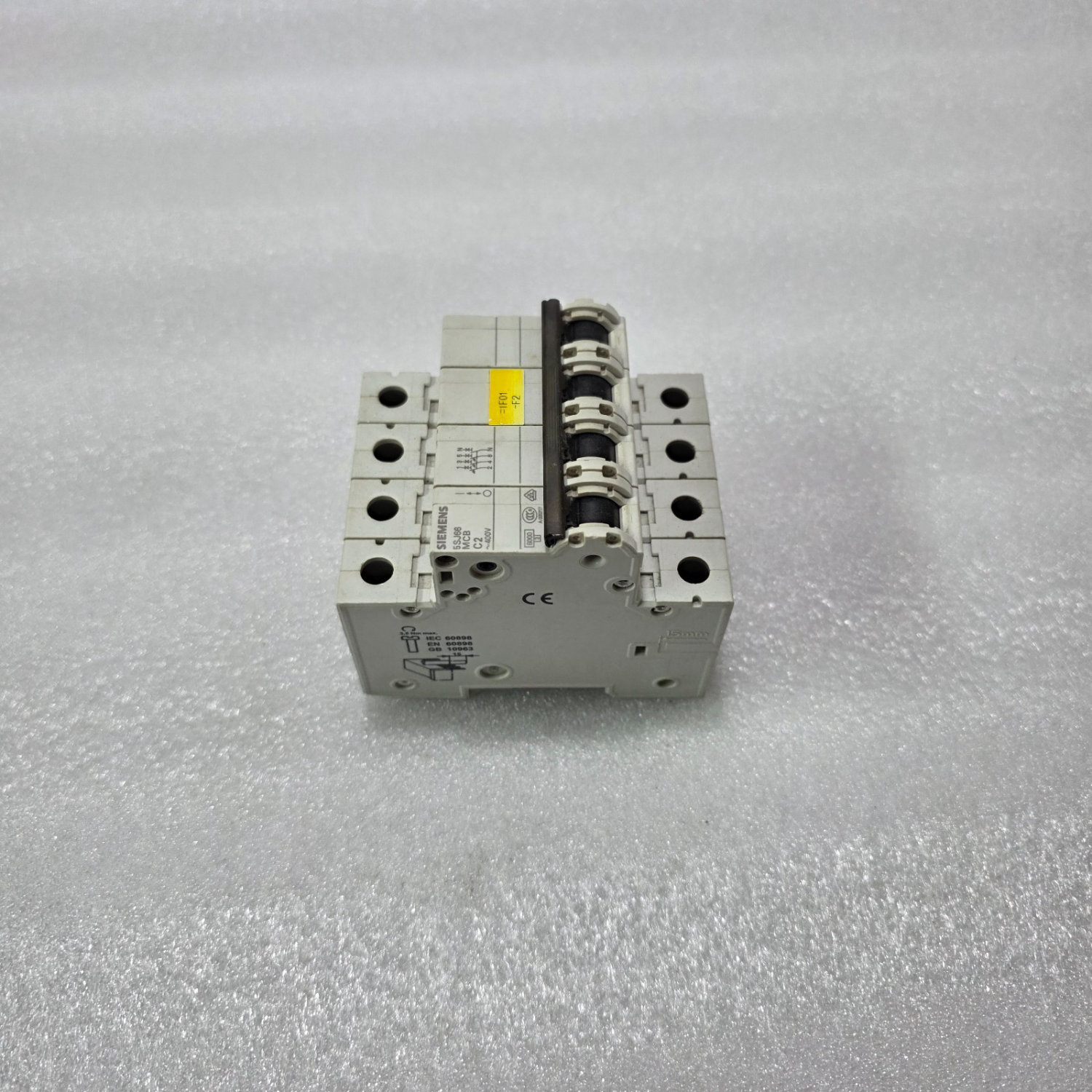 SIEMENS 5SJ6602 4P 2A CURVE C 400V 6KA MCB MINIATURE CIRCUIT BREAKER - Image 2