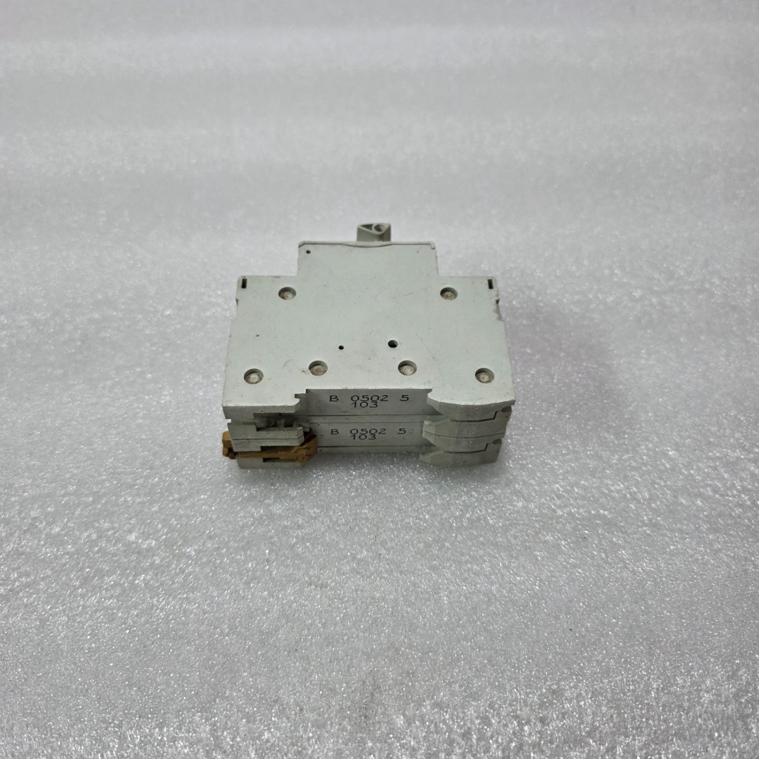 MERLIN GERIN MULTI9 FUSE HOLDER 10.3X38MM 32A 500V IEC 947-3 DIN RAIL - Image 4