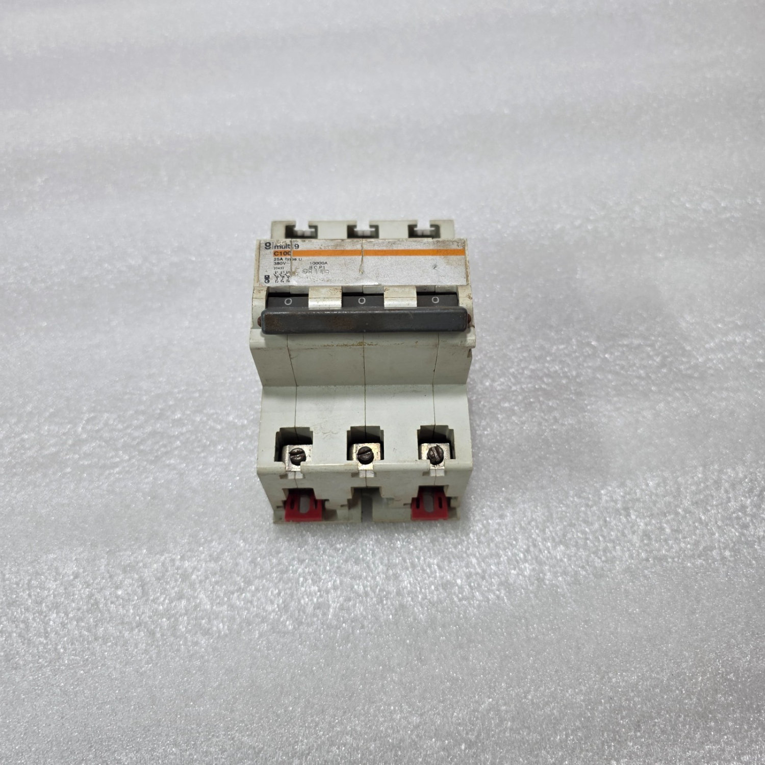 MERLIN GERIN MULTI9 C10C 3P 100A TYPE U 380V 10KA MCB MINIATURE CIRCUIT BREAKER