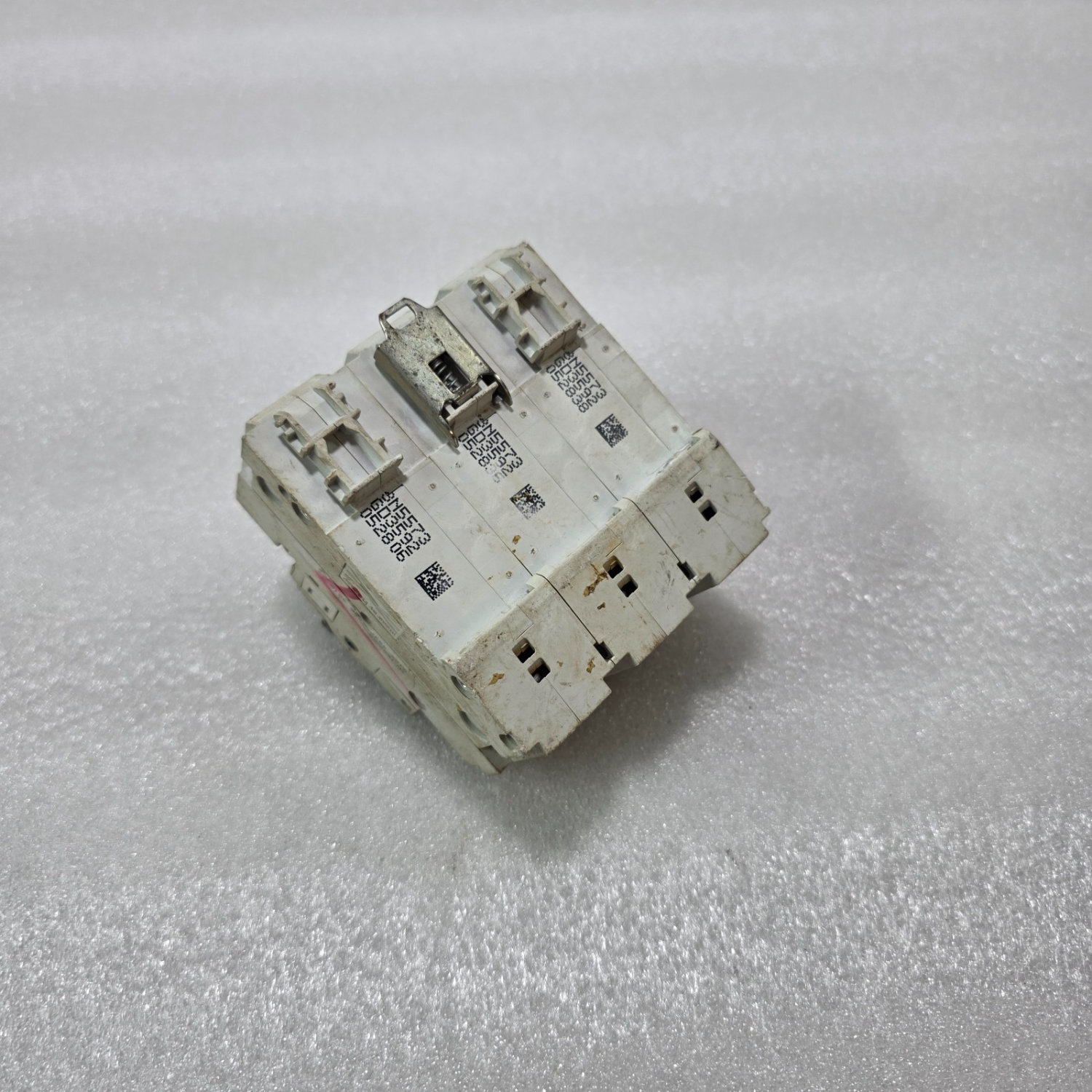 HAGER HLF390S C100 3P 100A CURVE C 400V 10KA MCB MINIATURE CIRCUIT BREAKER - Image 5