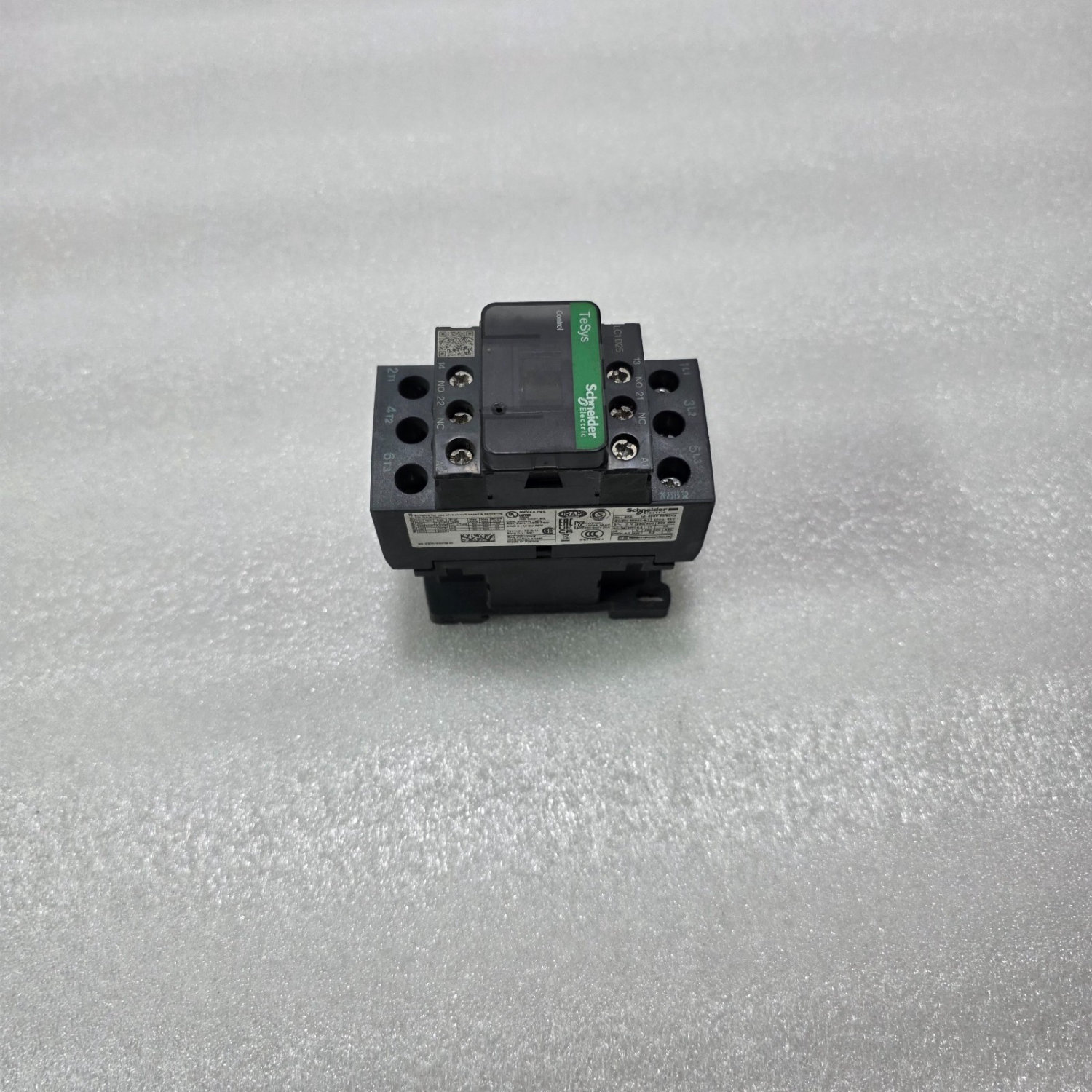 S ELECTRIC LC1D25 TESYS D CONTACTOR 3 POLE 110V COIL 40A 690V WITH AUXILIARY - Image 2