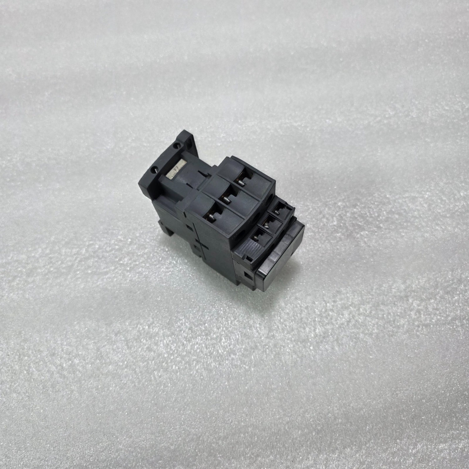 S ELECTRIC LC1D25 TESYS D CONTACTOR 3 POLE 110V COIL 40A 690V WITH AUXILIARY - Image 5