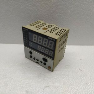 Yamatake SDC36 Digital Indicating Controller C36TC0UA1000 SDC 36 100-240V AC