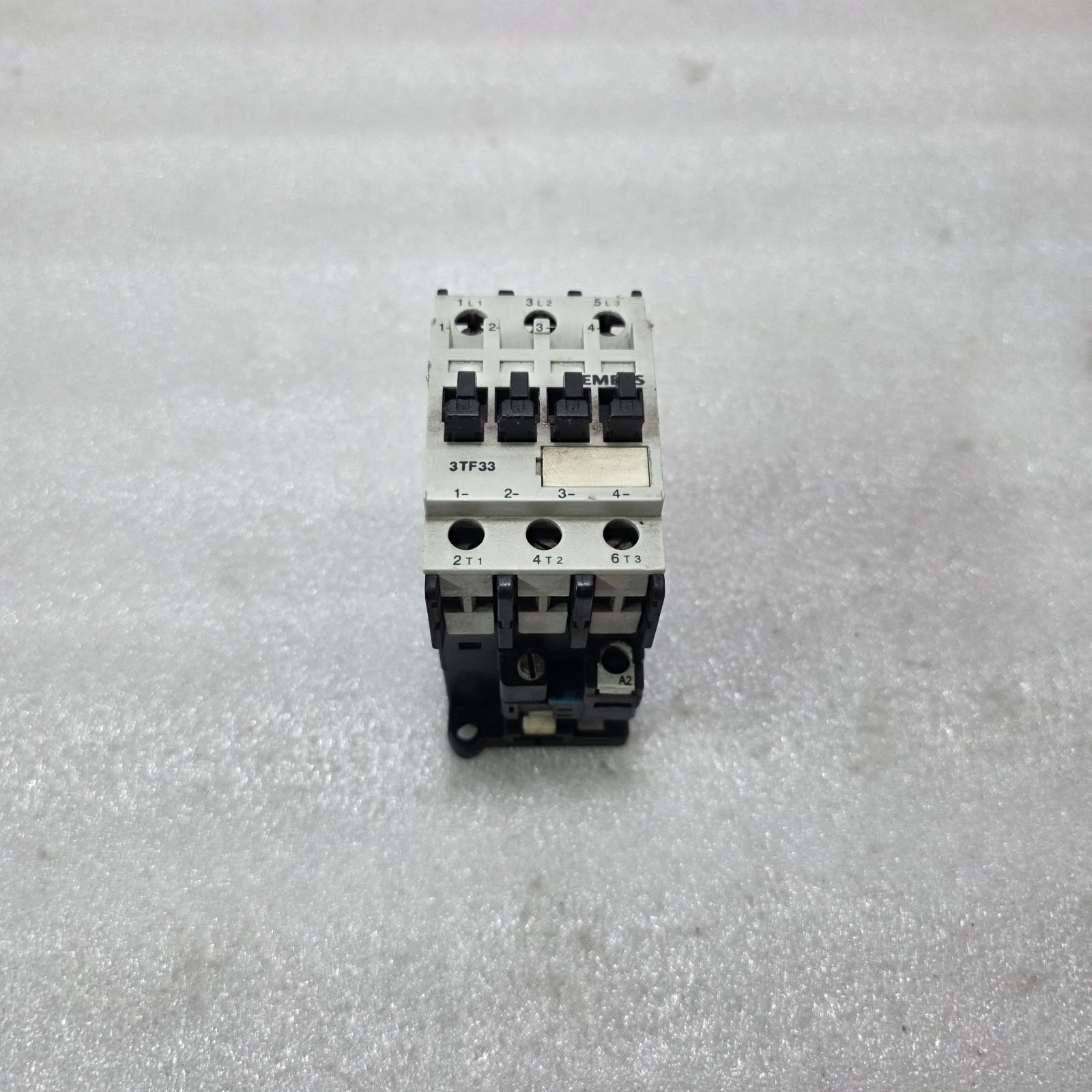 SIEMENS 3TF33 3 POLE AC CONTACTOR COIL 220VAC 50HZ / 264VAC 60HZ